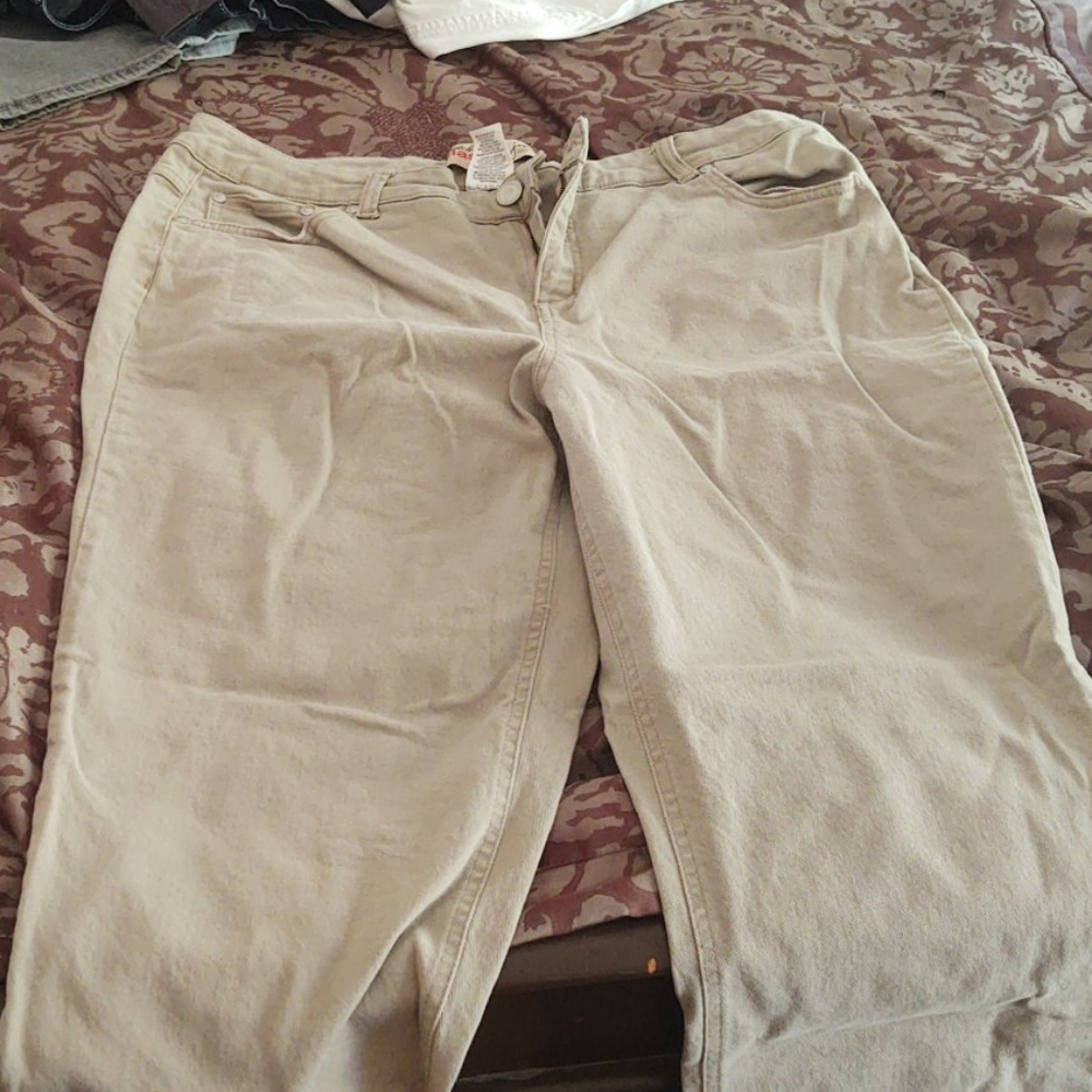 Tan jeans size 18.